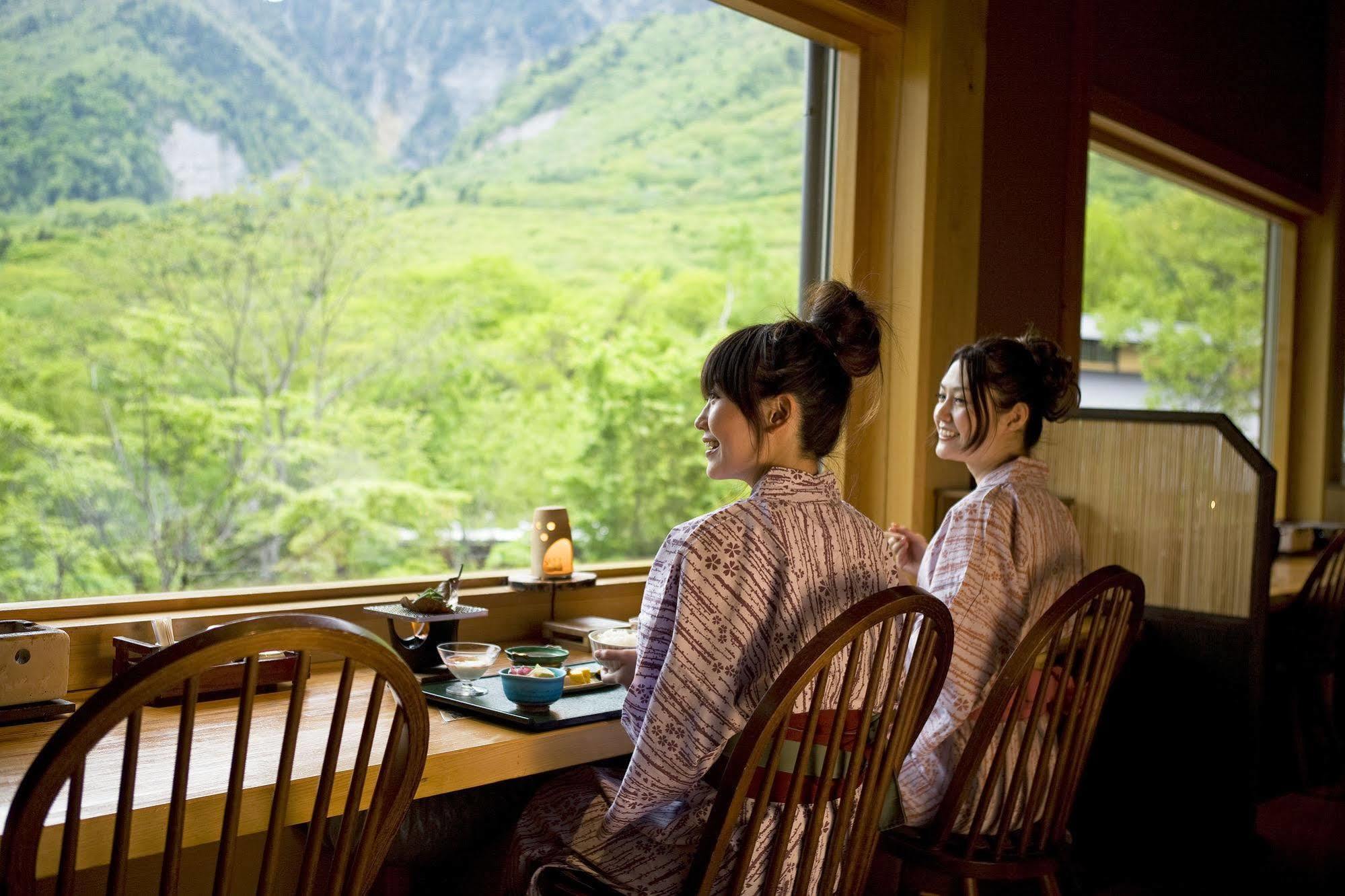 Miyama Ouan Kyoritsu Resort Takajama Kültér fotó A view from the dining room